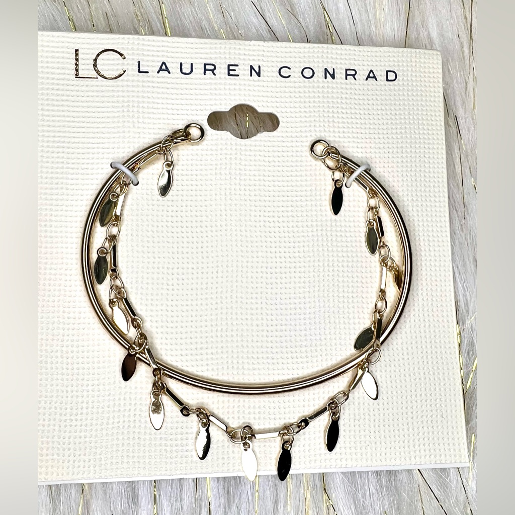 Vintage Lauren Conrad Gold Toned Bracelet Bangle Cuff Leaf 10$